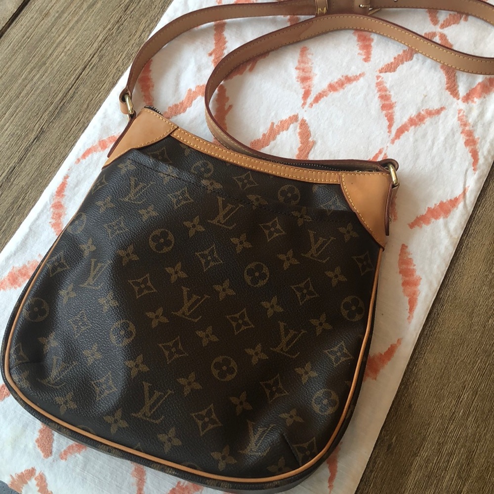 Louis Vuitton Cross body